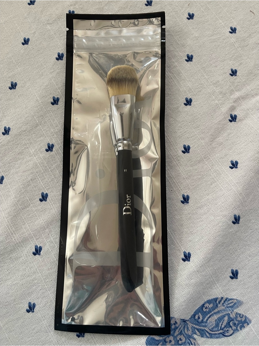 NEW sealed Dior professional fluid Foundation Brush #11